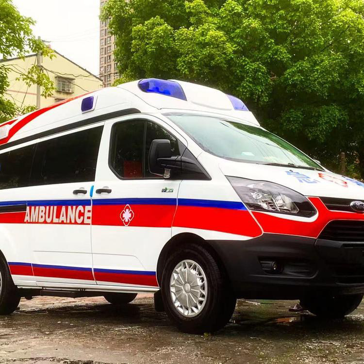 三家镇跨省救护车出租护送返乡